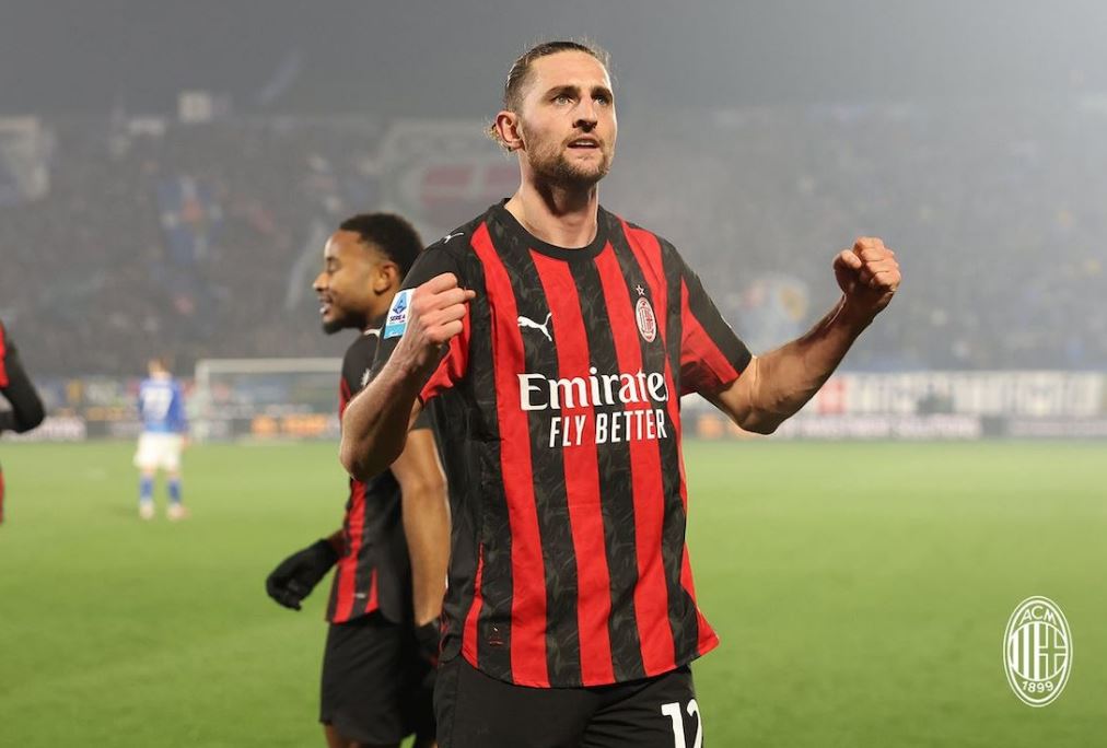 Gelandang AC Milan Adrien Rabiot Alternatif bagi Inter