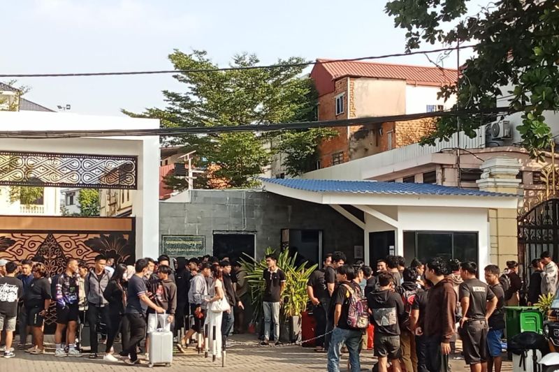 1.440 WNI Datangi KBRI Phnom Penh Ingin Balik ke Indonesia