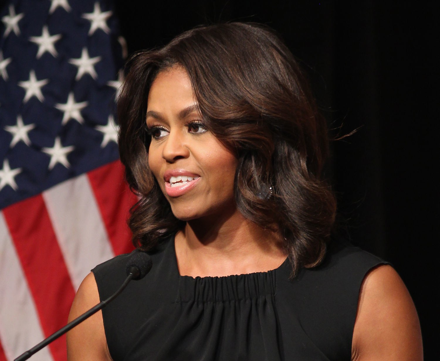 Michelle Obama Ajak Penggemar Berdansa Taylor Swift