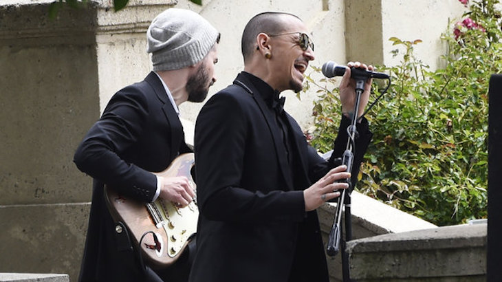 Ketika Chester Bennington “Memilih” Mati di Hari Kelahiran Sang Sahabat, Chris Cornell