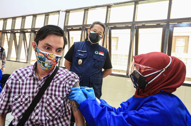 150 Penyandang Disabilitas di Kota Bandung Dapat Vaksin COVID-19