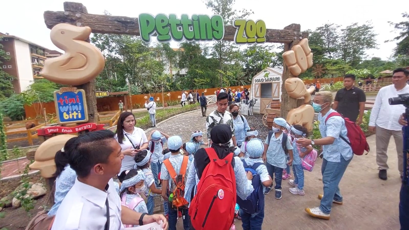 Gibran Naikkan Harga Tiket Masuk Solo Safari saat Lebaran