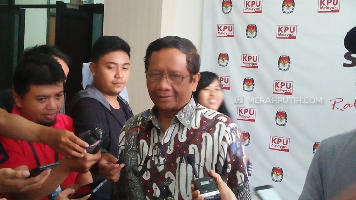 Sambangi KPU Bersama Rombongan, Mahfud MD: Kami Beri Dukungan Pada KPU