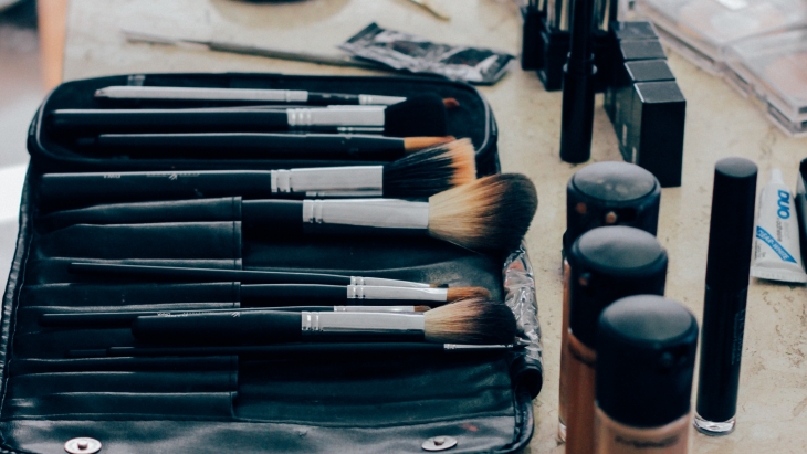 Menjadi Cantik Tanpa Perlu Bermake-up Tebal
