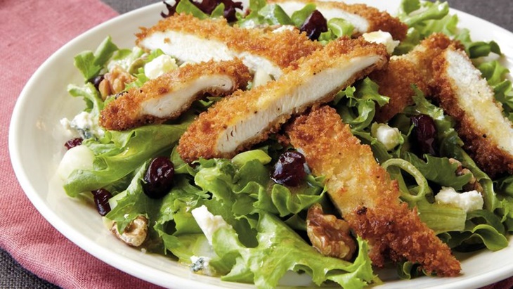 Cara Membuat Crispy Chicken Salad dan Smoothies ala Lily Minarosa