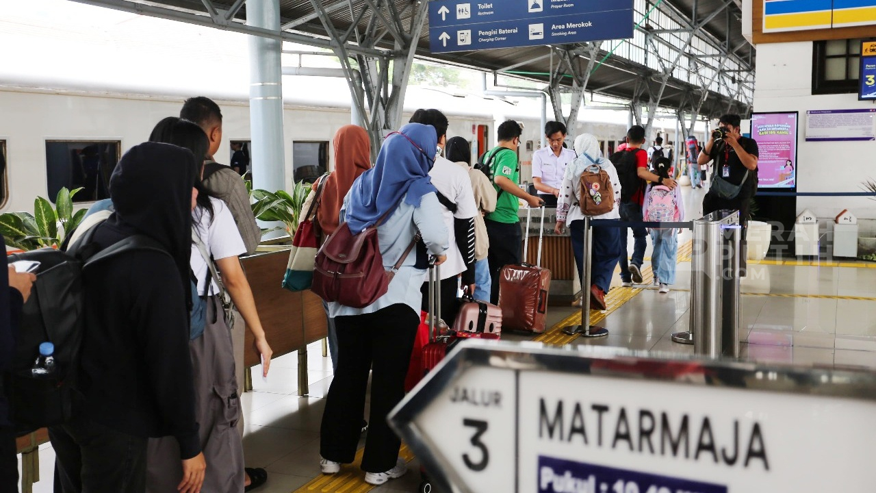 Penjualan Tiket KA Lebaran 2026 Meningkat, H-2 Jadi Tanggal Terfavorit Pemudik