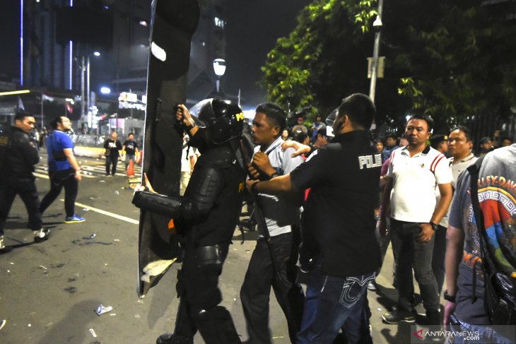 Pelaku Kericuhan di Bawaslu Bukan Pendukung Prabowo-Sandi