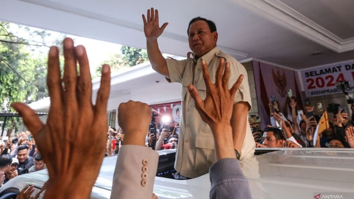 Tiba di Markas Golkar, Prabowo: Bahas Agenda Masa Depan