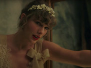 Taylor Swift Jadi Pengiring Pengantin Di Pernikahan Lena Dunham