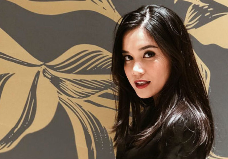 Pembalap Cantik Ini Resmi Dipersunting Keponakan Jusuf Kalla