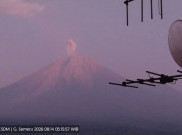 Dalam 6 Jam, Gunung Semeru 8 Kali Erupsi Tinggi Letusan Hingga 1,2 Kilometer