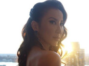 Penyanyi 'Before I Fall In Love' Coco Lee Meninggal Dunia