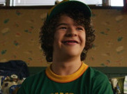 Syuting 'Stranger Things' Ditunda, Sang Aktor Pilih Jadi Pelayan Restoran