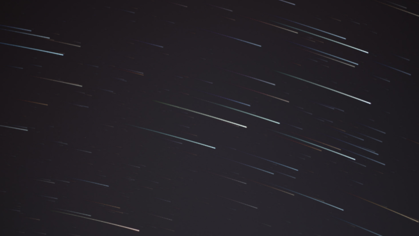 Hujan Meteor Perseid 2026: Waktu Terbaik dan Cara Mengamatinya dari Indonesia