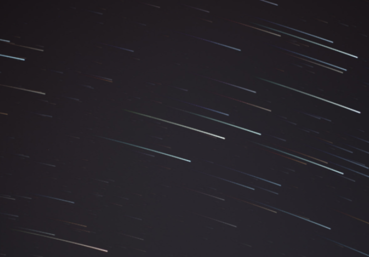 Hujan Meteor Perseid 2026: Waktu Terbaik dan Cara Mengamatinya dari Indonesia