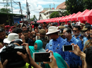 Bergaya Bak Koboi, Anies Pantau Pasar Tanah Abang