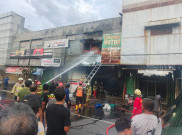 Bengkel Motor Satu Lantai di Solo Terbakar, Warga Geger