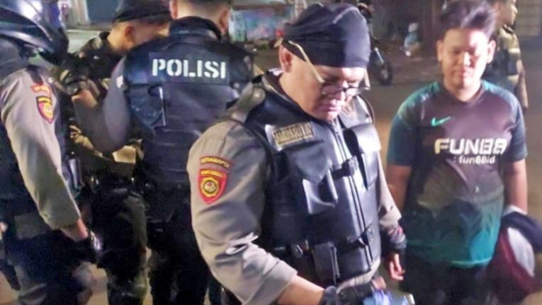 Akibat Gerak-Gerik Mencurigakan Pelaku, Polisi Bongkar Transaksi Ratusan Pil Obat Keras Berbahaya