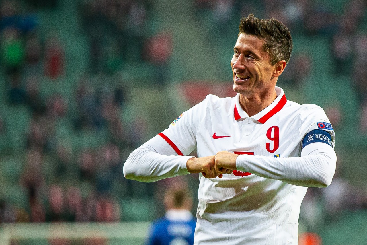 Ribut dengan Pelatih, Robert Lewandowski Mundur dari Timnas Polandia