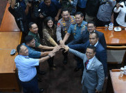 DPR Gelar Sidang Paripurna Persetujuan KSAD Agus Jadi Panglima TNI