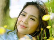 Nagita Slavina Tutup 2024 dengan Aransemen Ulang Lagu 'Angan-Angan Belaka'