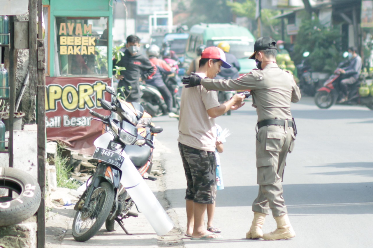 Operasi yustisi di kawasan Bandung Raya untuk menegakan protokol kesehatan. (Humas Jabar)