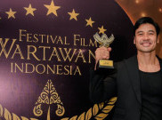 Chicco Jerikho Raih Penghargaan Setelah Sampaikan Pesan Mendalam tentang Cinta, Kesetiaan, Kemanusiaan