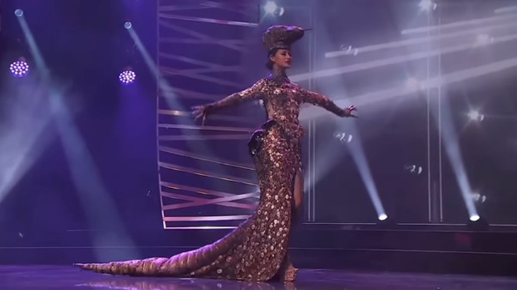 Mewahnya Kostum Komodo Indonesia di Miss Universe