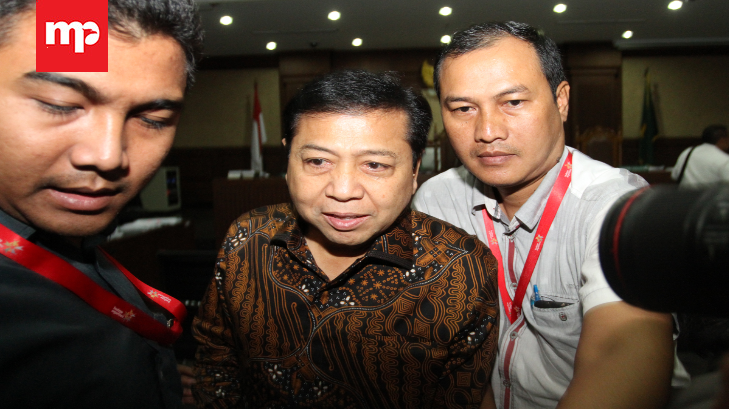 Hakim Cecar Setnov Soal Kedekatannya dengan Terdakwa Andi Narogong