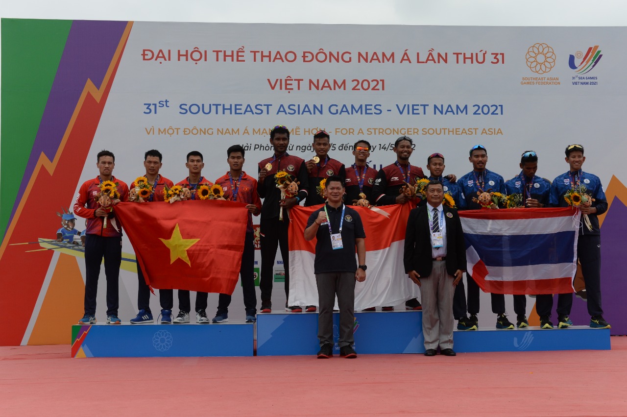 Ungguli Vietnam dan Thailand, Regu Putra Amankan Medali Emas dari Rowing