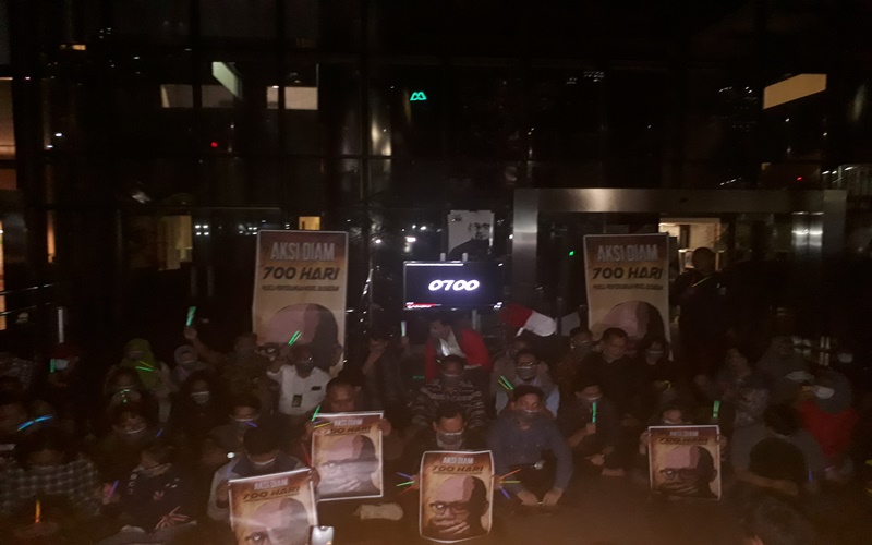 Aksi Diam 700 detik oleh WP KPK