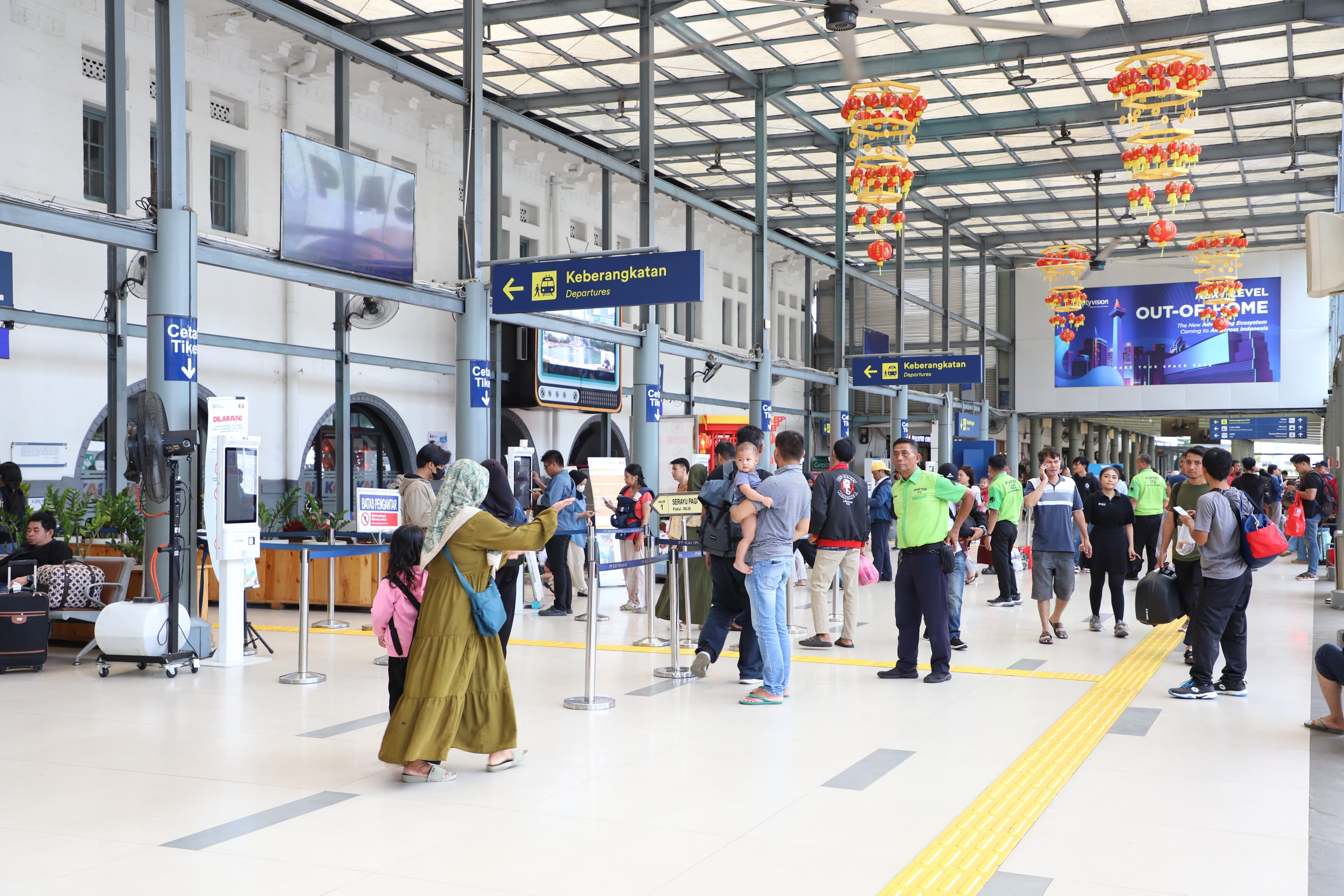 Tiket keberangkatan sudah dipesan hingga 20 April 2024