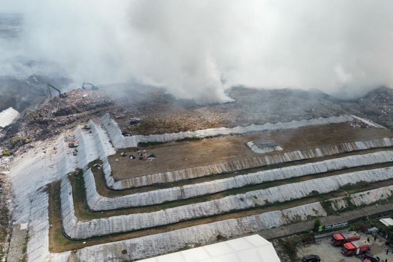 Partikulat Halus Kebakaran TPA Jatiwaringin di Level Sangat Berbahaya, 18 Kali Lipat di Atas Ambang Baku