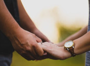 Perempuan Ingin Diperlakukan 'Kasar' di Atas Ranjang, Ini Alasannya!