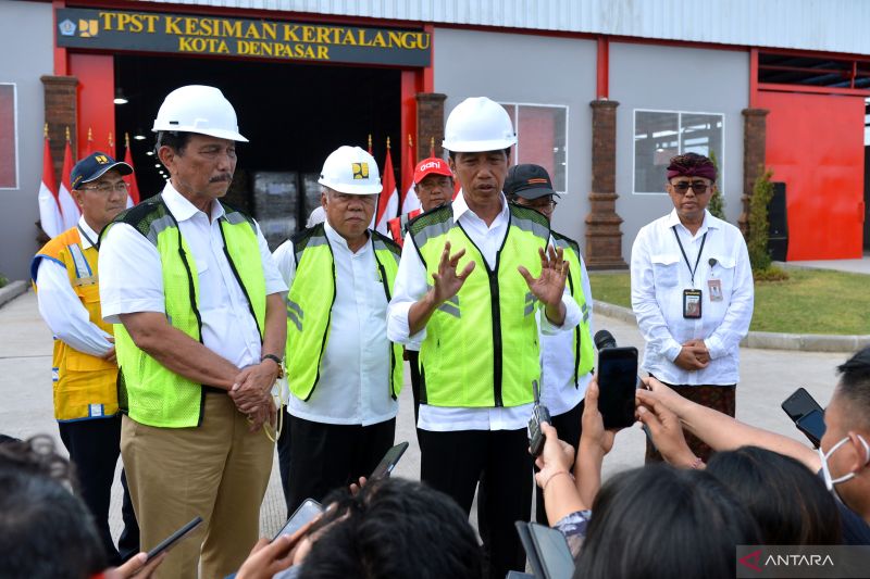 Jokowi Tinjau Beberapa Tempat KTT ASEAN di NTT