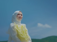 Lirik Lagu Ciinan Bana Fauzana Beserta Artinya: Katokan Cinto Jo Raso Sayang