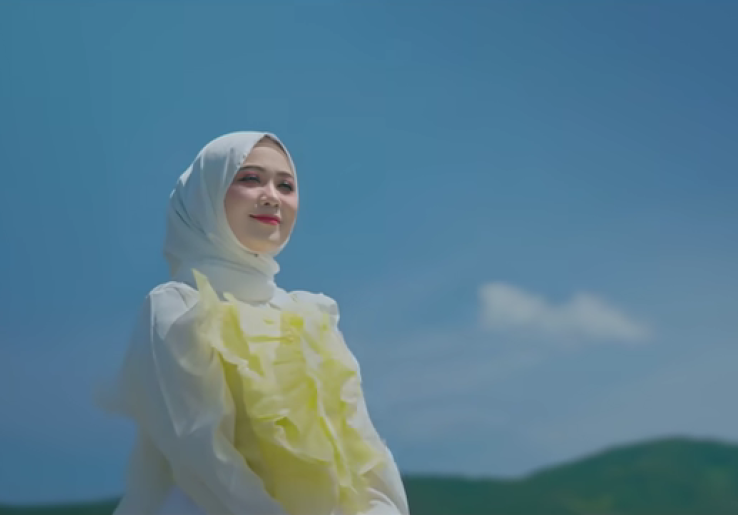 Lirik Lagu Ciinan Bana Fauzana Beserta Artinya: Katokan Cinto Jo Raso Sayang