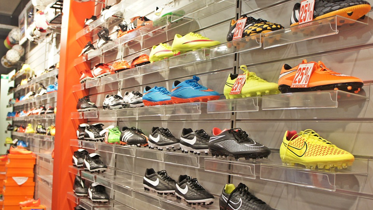 Tips Memilih Sepatu Bola yang Benar