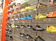 Tips Memilih Sepatu Bola yang Benar