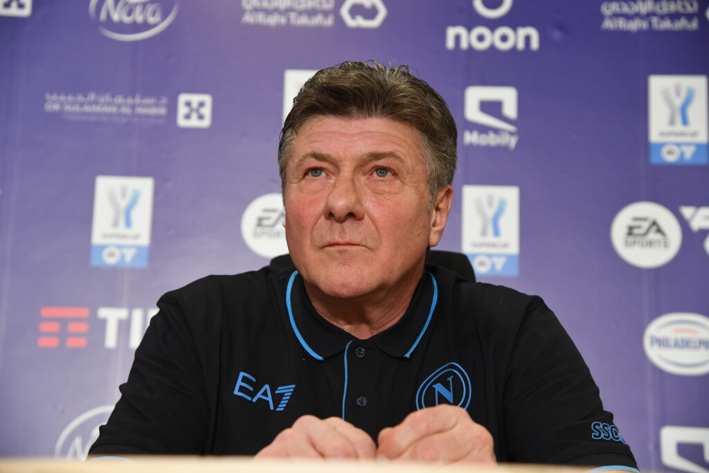 Jelang Lawan Barcelona, Napoli Pecat Walter Mazzarri
