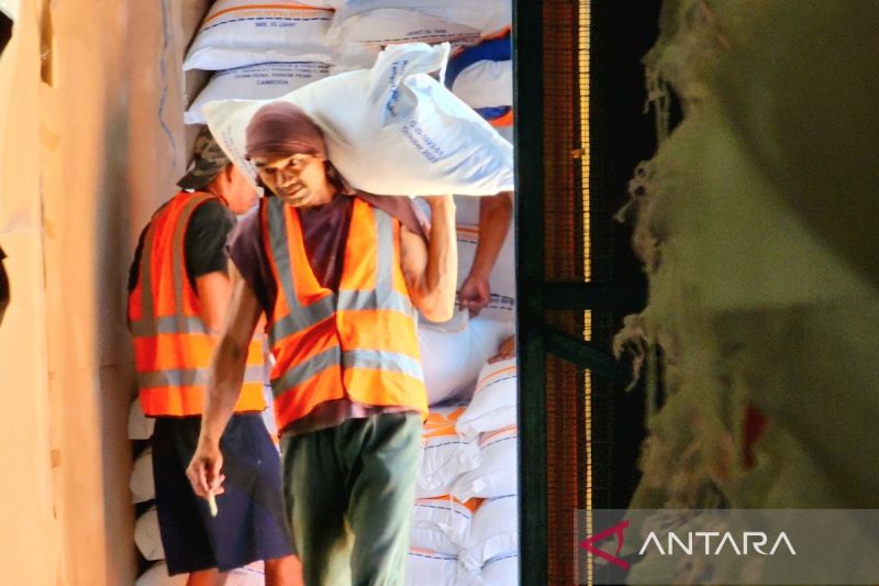 7 Ribu Ton Beras asal Kamboja Mulai Masuk ke Jawa Tengah