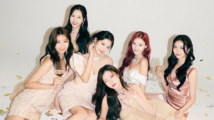 Girlgroup Momoland Resmi Bubar