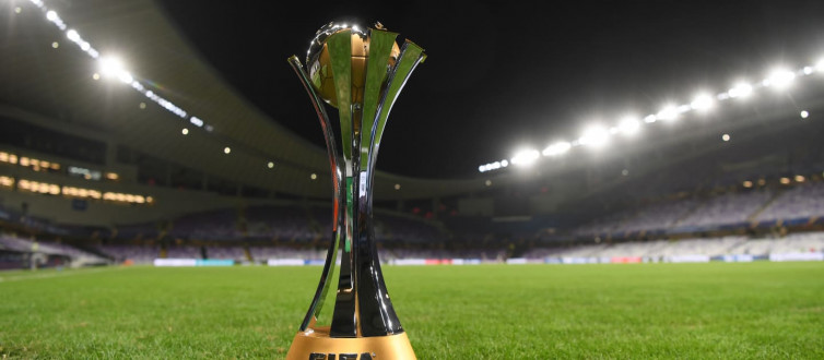 Trofi Piala Dunia Antarklub (Foto: Laman Resmi FIFA)