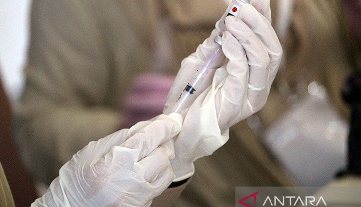 Stok Vaksin COVID-19 Menipis, Kemenkes Utamakan Vaksinasi untuk Pelaku Perjalanan