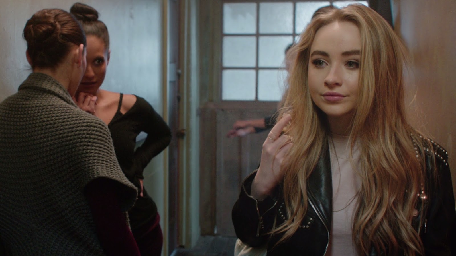 Sabrina carpenter