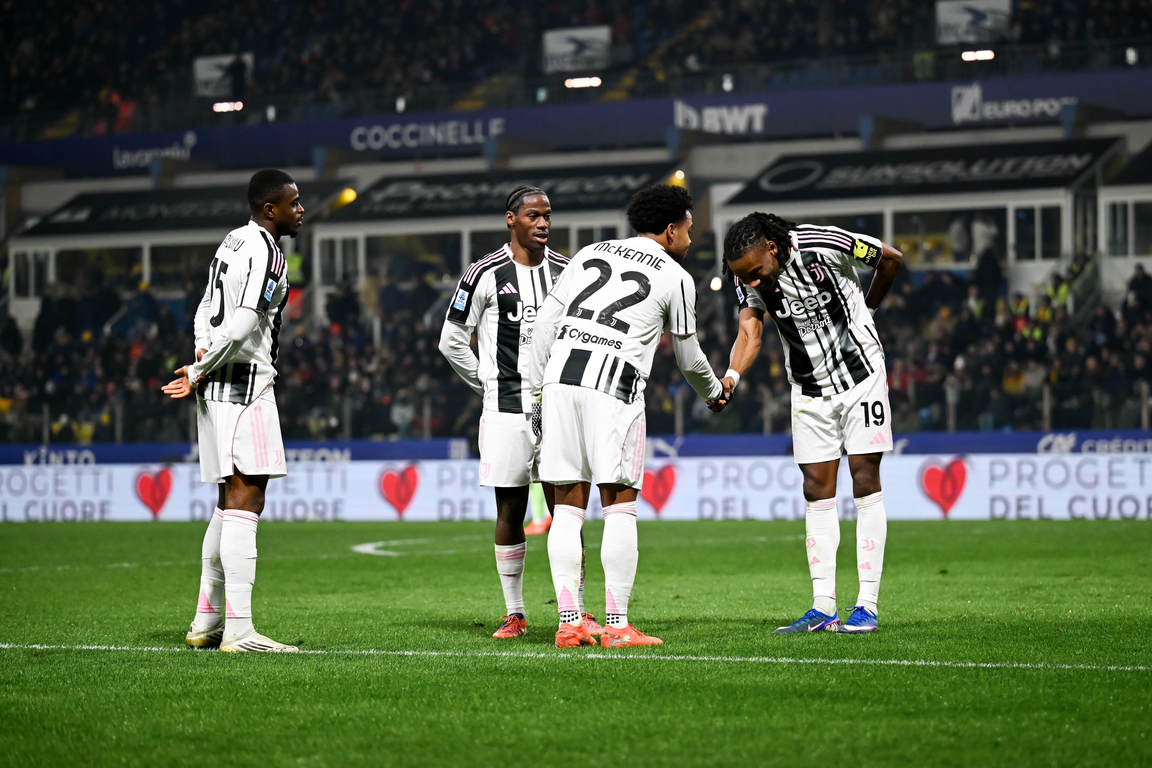 Hasil Pertandingan Liga Eropa: Inter Milan Makin Kedinginan di Puncak, Man City Kena 'Prank' Dominic Solanke