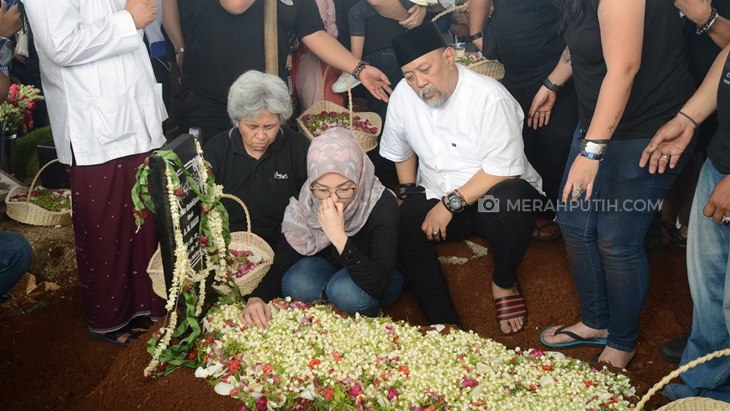 Tanah Kusir Jadi Peristirahatan Terakhir Nita Octobijanthy