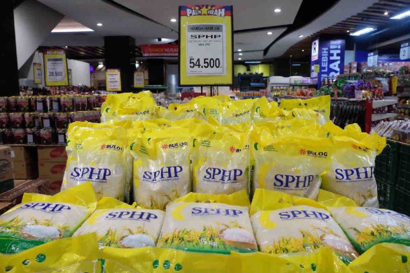Bulog Dapat Izin Impor Beras Berkualitas Premium