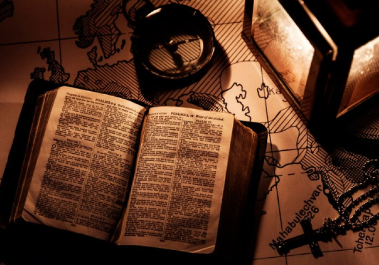 Peristiwa Penting 9 Desember: Sejarah, Tokoh, dan Peringatan Dunia