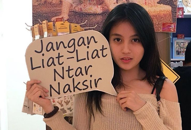 Lucu, Nabilah JKT48 Upload Video Nenek Tiup Lilin